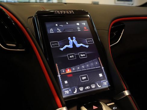 Certified 2025 Ferrari Roma Spider RWD image 37