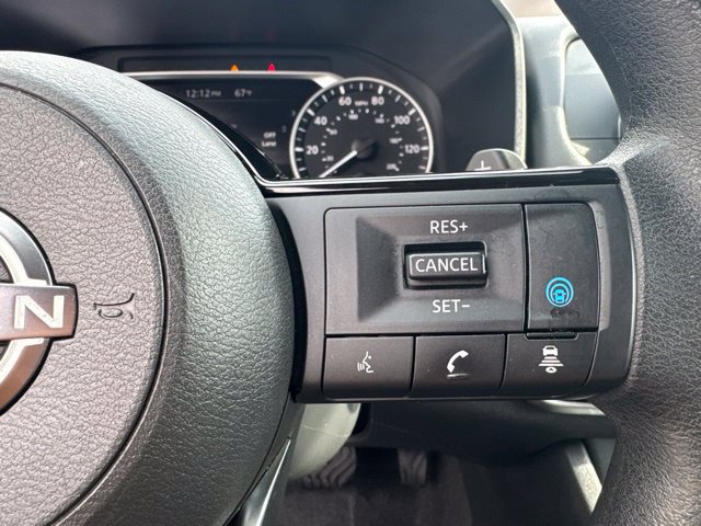 Used 2023 Nissan Rogue SV AWD/4WD image 12