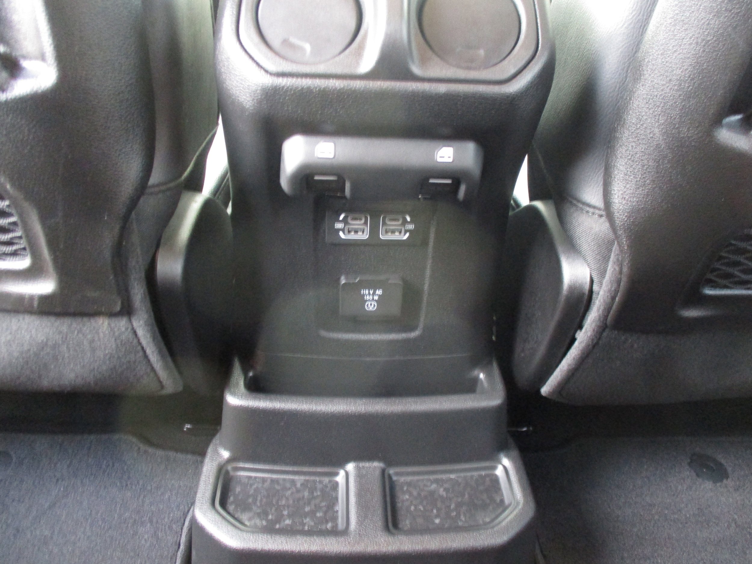 Used 2024 Jeep Wrangler Unlimited Sahara AWD/4WD image 37