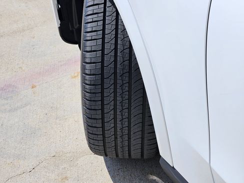 New 2026 Mercedes-Benz EQE 320 4MATIC SUV image 12