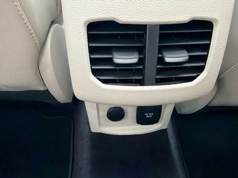 Used 2017 Ford Fusion Platinum FWD image 22