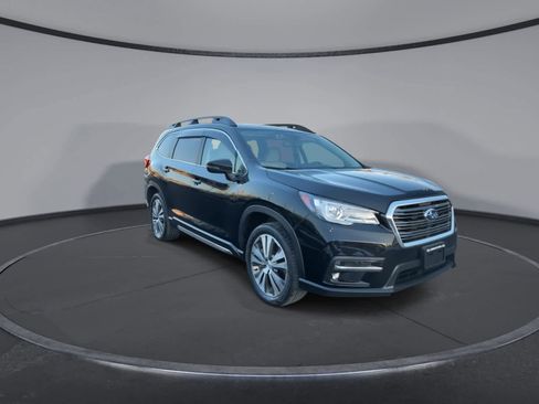 Used 2022 Subaru Ascent Limited w/ Technology Package image 2