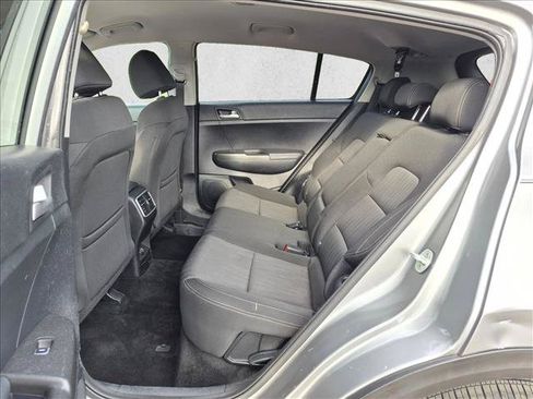 Used 2020 Kia Sportage LX FWD image 19