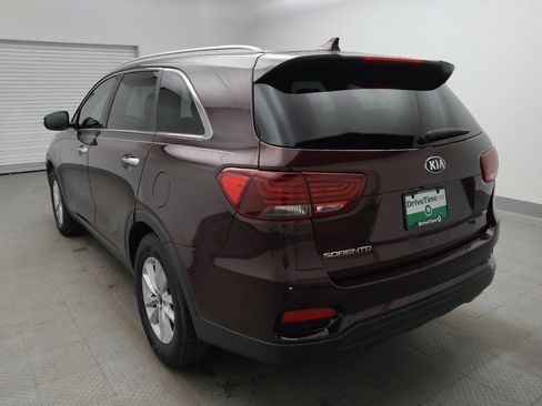 Used 2019 Kia Sorento FWD w/ LX Convenience Package image 5