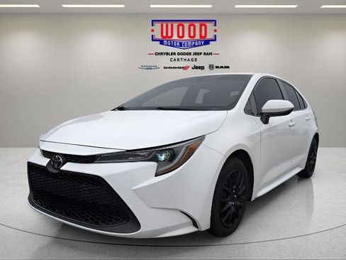 Used 2021 Toyota Corolla LE FWD image 7