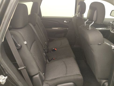 Used 2020 Dodge Journey SE FWD image 19