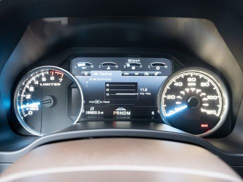 Used 2019 Ford F150 Limited image 7