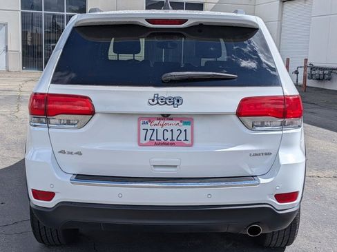 Used 2018 Jeep Grand Cherokee Limited image 7