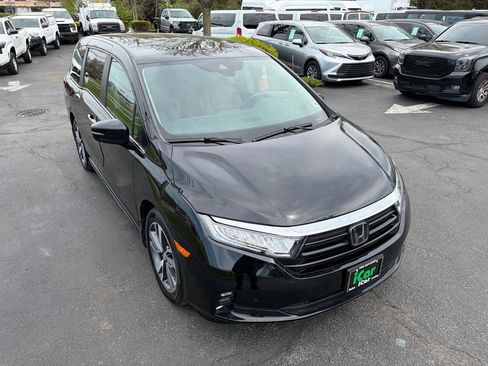 Used 2024 Honda Odyssey Touring image 5