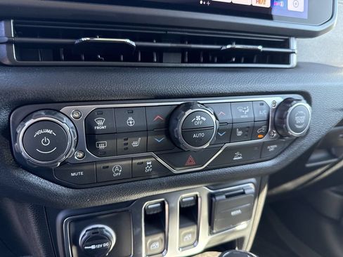New 2026 Jeep Wrangler Sport AWD/4WD image 27