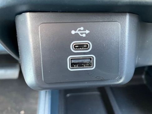 New 2026 Ford Maverick XL w/ Equipment Group 101A AWD/4WD image 9