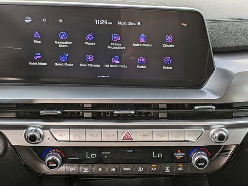 Certified 2024 Kia Telluride LX image 15