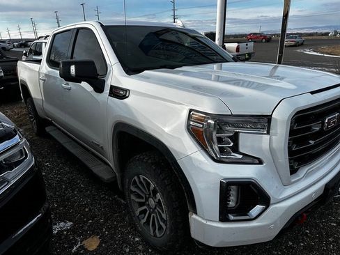 Used 2020 GMC Sierra 1500 AT4 w/ AT4 Premium Package image 3
