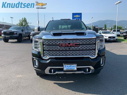 Used 2020 GMC Sierra 2500 Denali w/ Technology Package AWD/4WD image 2