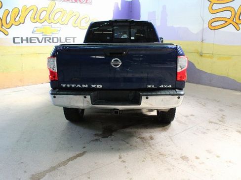 Used 2016 Nissan Titan SL image 7