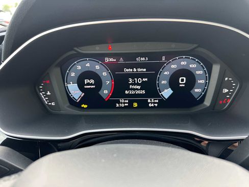 New 2025 Audi Q3 2.0T Premium image 24