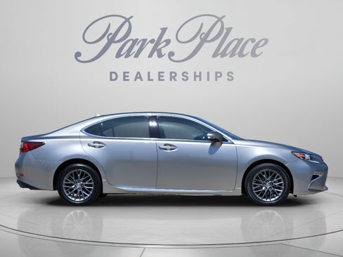 Used 2018 Lexus ES 350 w/ Premier Package FWD image 6