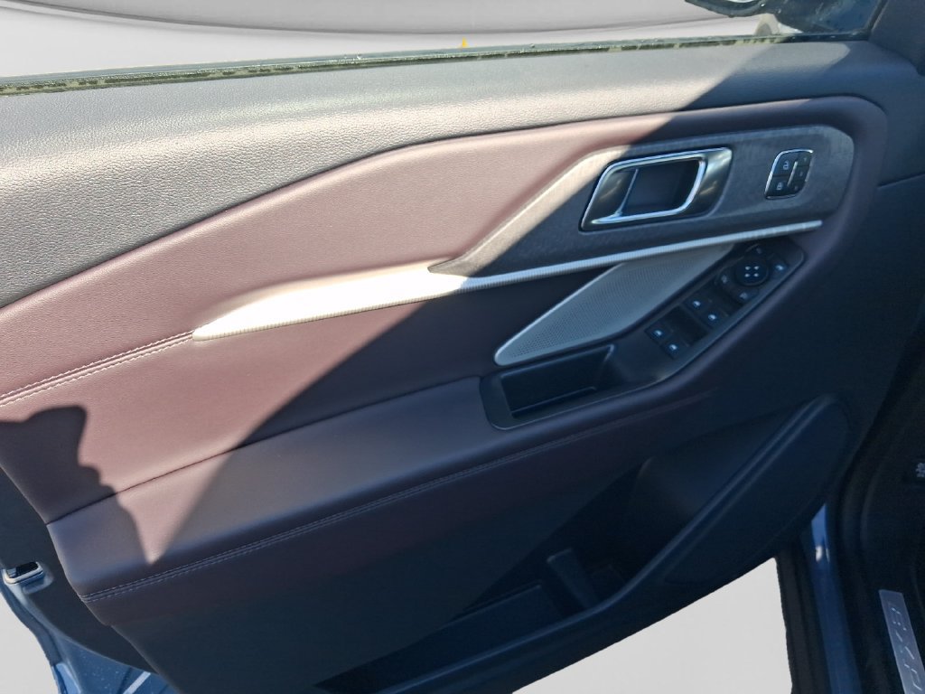 New 2027 Ford Explorer Platinum AWD/4WD image 11