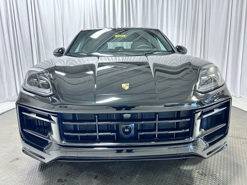 Certified 2026 Porsche Cayenne Coupe AWD/4WD image 38