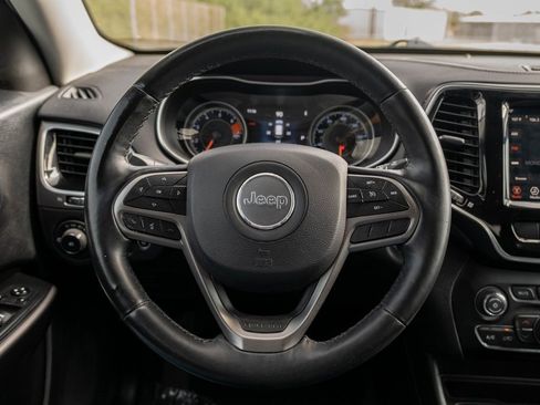 Used 2019 Jeep Cherokee Limited image 22