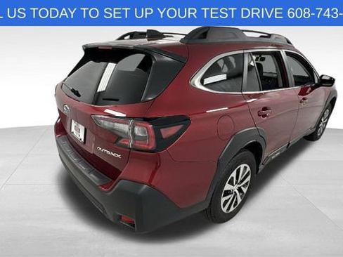 Certified 2025 Subaru Outback Premium w/ Popular Package #1A image 3