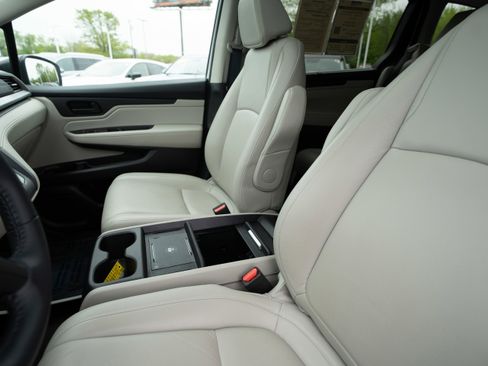 Certified 2025 Honda Odyssey EX-L image 10
