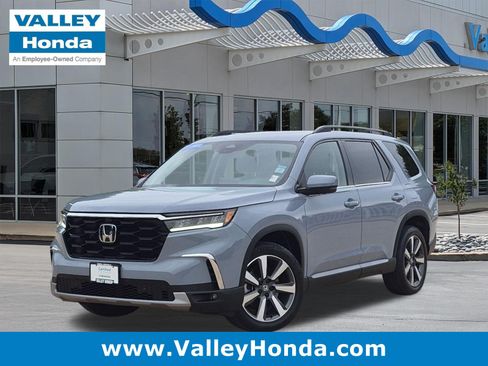 Used 2023 Honda Pilot Elite image 1