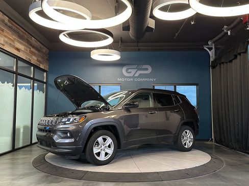 Used 2022 Jeep Compass Latitude AWD/4WD image 25