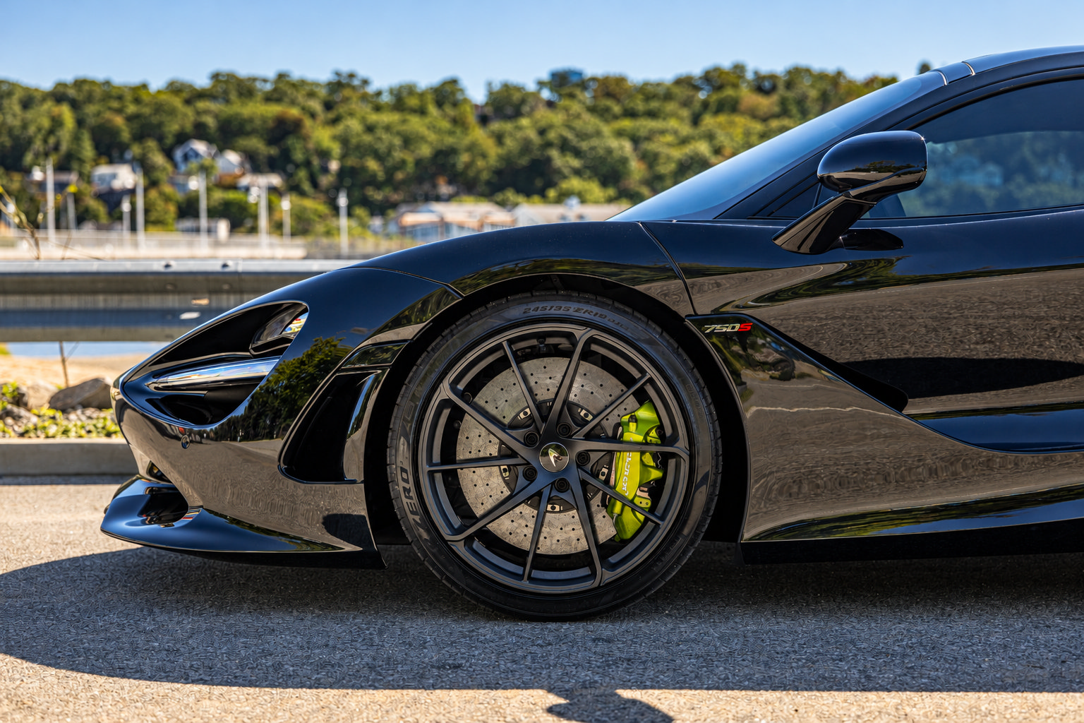 Used 2024 McLaren 750S RWD image 9