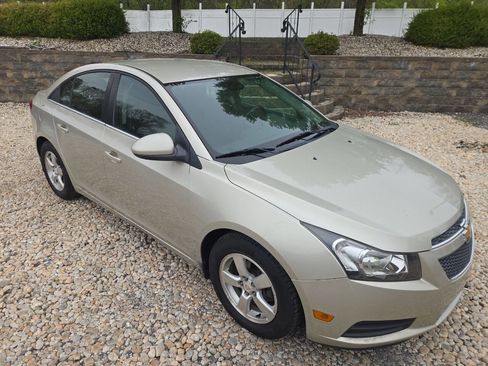 Used 2014 Chevrolet Cruze LT FWD image 9