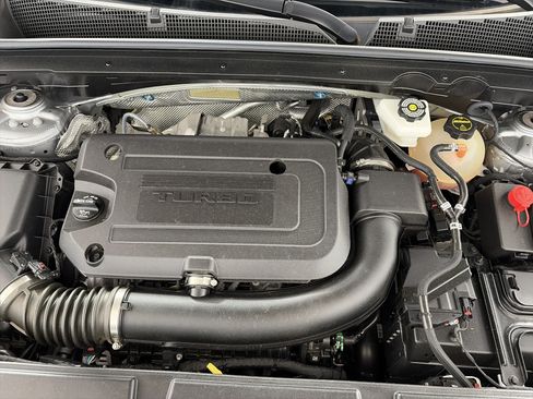 Used 2025 Buick Envision Sport Touring AWD/4WD image 11