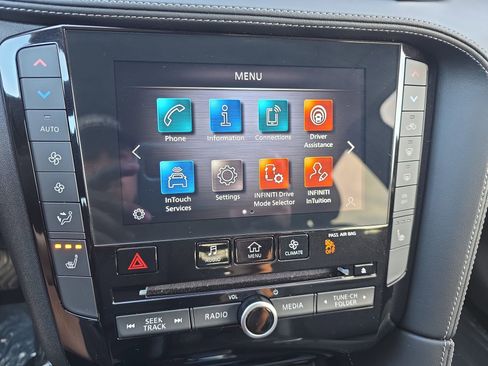 Certified 2025 INFINITI QX50 Luxe image 21