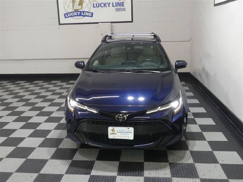 Used 2022 Toyota Corolla SE FWD image 3