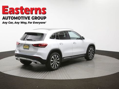 Used 2023 Mercedes-Benz GLA 250 4MATIC w/ Premium Package image 44