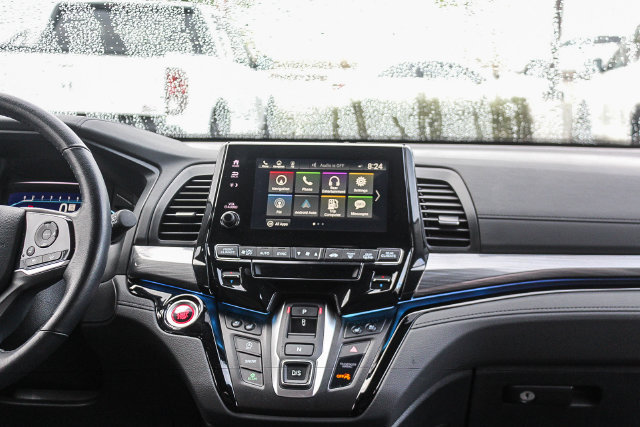 Used 2024 Honda Odyssey Elite image 17