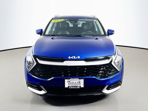 Used 2023 Kia Sportage EX image 2
