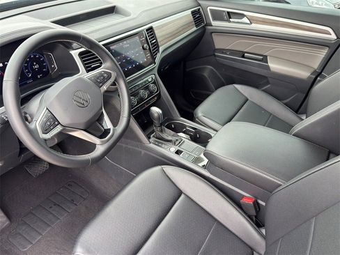 Used 2021 Volkswagen Atlas SEL w/ MDO Package (Bench Seat) image 9