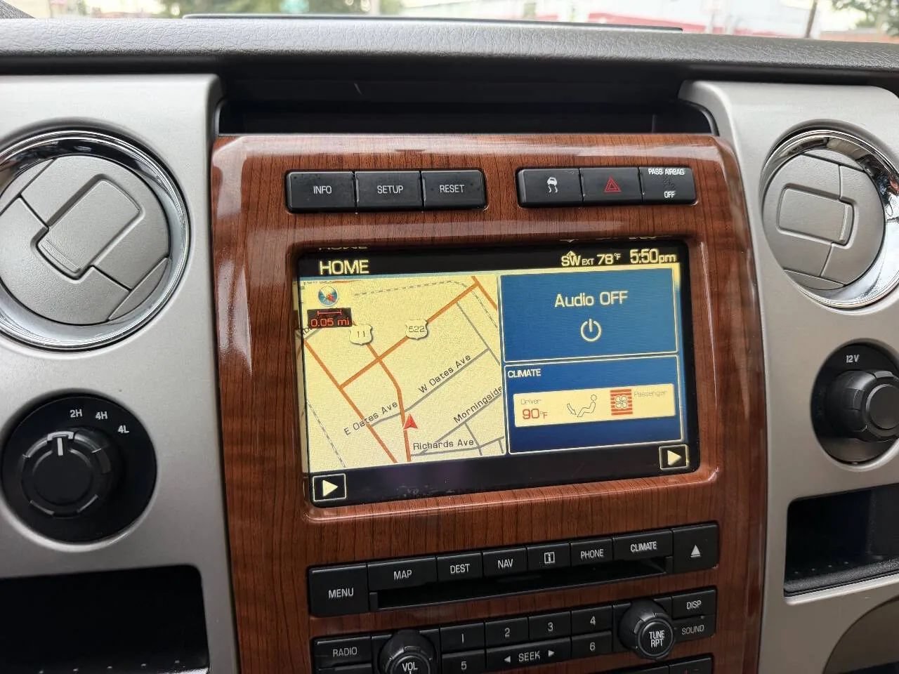 Used 2010 Ford F150 Lariat AWD/4WD image 13