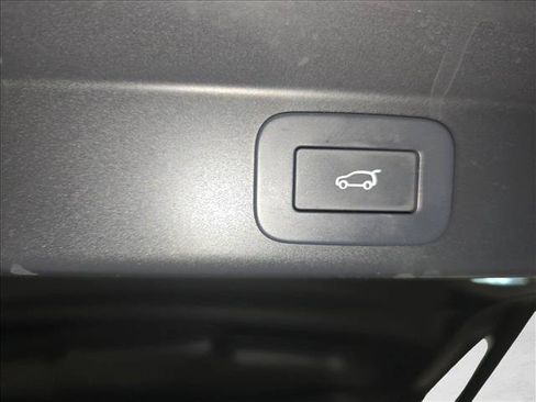 Used 2024 Land Rover Range Rover Sport Dynamic SE AWD/4WD image 13