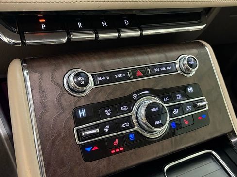 Used 2020 Lincoln Aviator Reserve w/ Elements Package Plus image 29