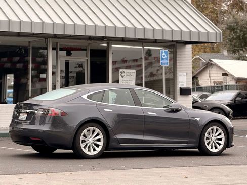 Used 2016 Tesla Model S 75 image 8