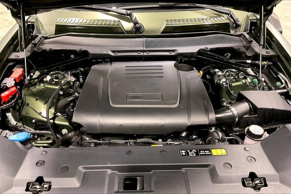 New 2026 Land Rover Defender 110 S AWD/4WD image 13