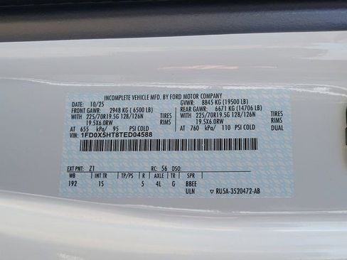 New 2026 Ford F550 4x4 SuperCab Super Duty image 14