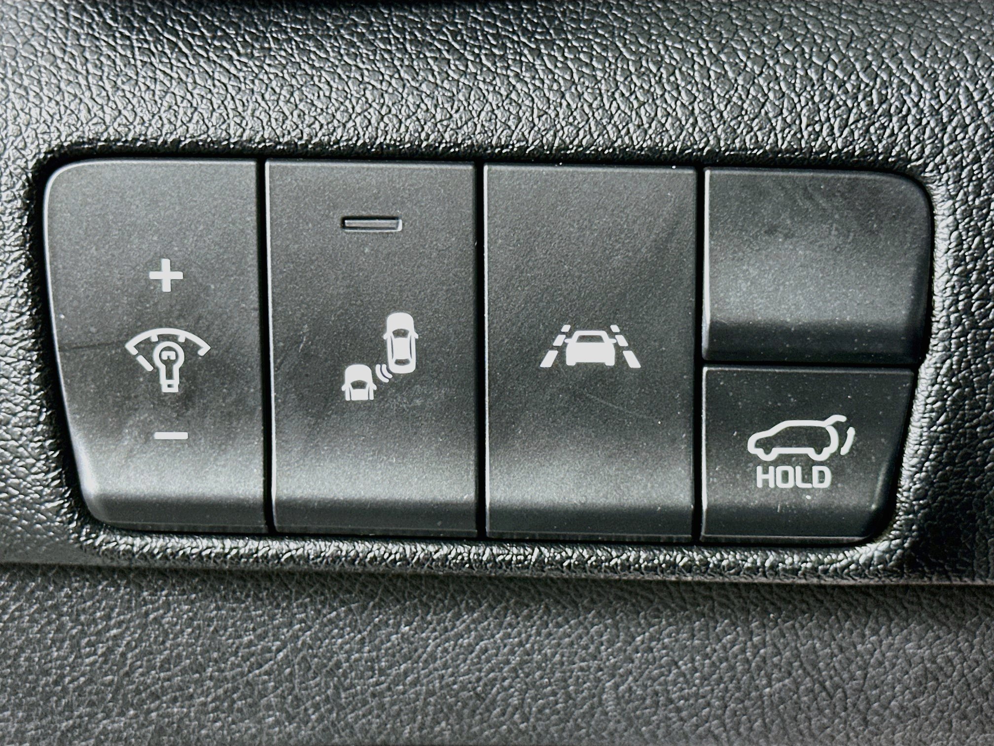 Used 2020 Kia Sportage EX FWD image 17