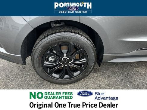 Certified 2024 Ford Edge SE w/ Black Appearance Package image 28