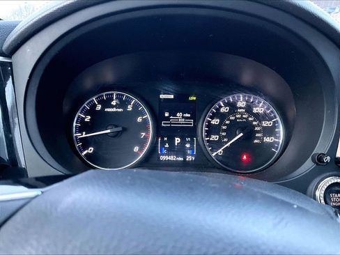 Used 2020 Mitsubishi Outlander SE image 18