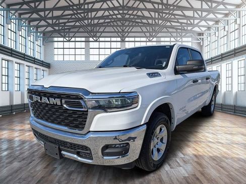 Used 2025 RAM 1500 Big Horn AWD/4WD image 8