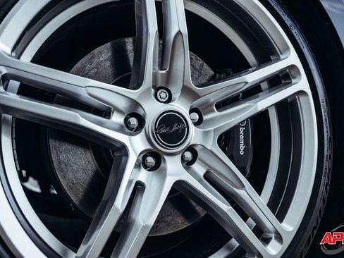 Used 2010 Ford Mustang Shelby GT500 image 3