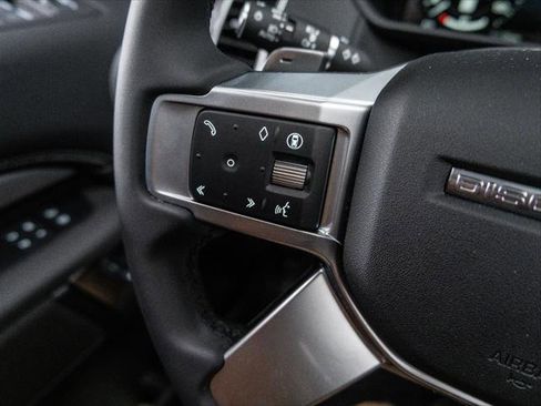 New 2025 Land Rover Discovery Dynamic SE image 20