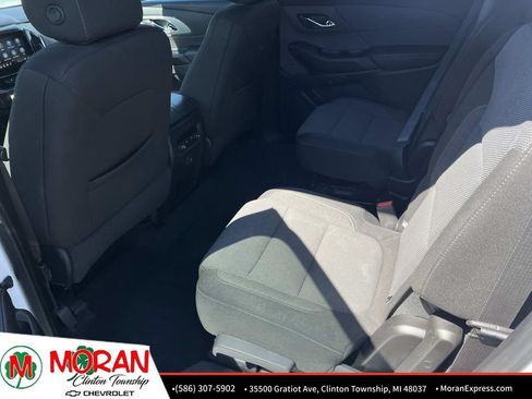 Certified 2023 Chevrolet Traverse LT w/ Midnight/Sport Edition AWD/4WD image 14